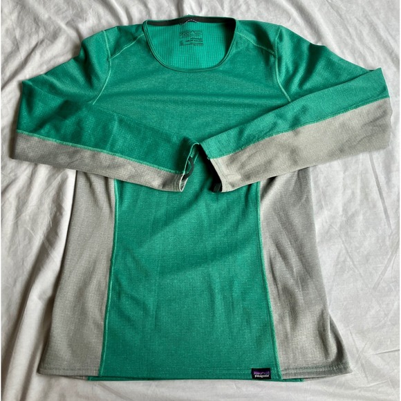 Patagonia Tops - Patagonia Midweight Capilene Baselayer Long Sleeve Top Green XS Women